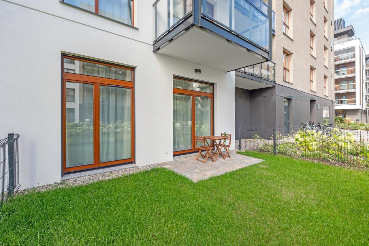 Zajezdnia Wrzeszcz Seaside & Parking By Downtown Apartments Gdańsk Exterior foto
