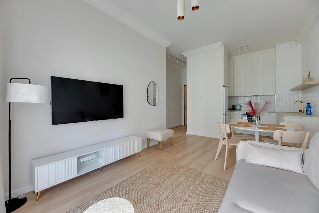 Zajezdnia Wrzeszcz Seaside & Parking By Downtown Apartments Gdańsk Exterior foto